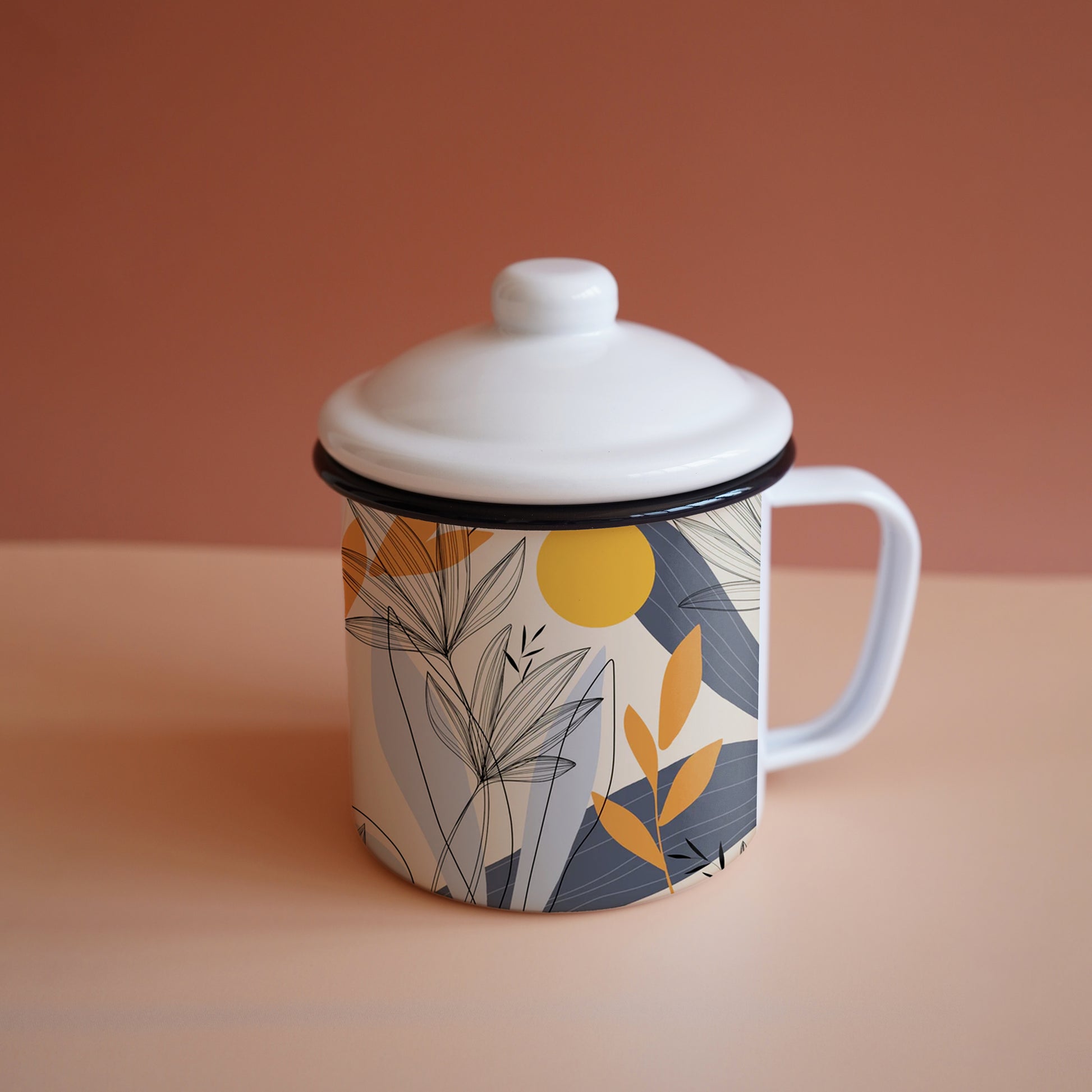 Tazza con coperchio