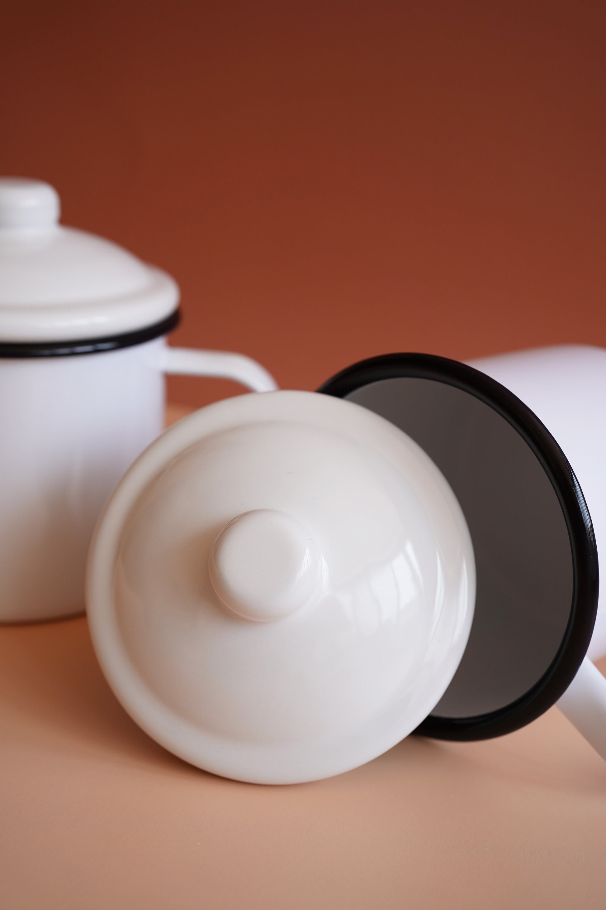 Tazza con coperchio