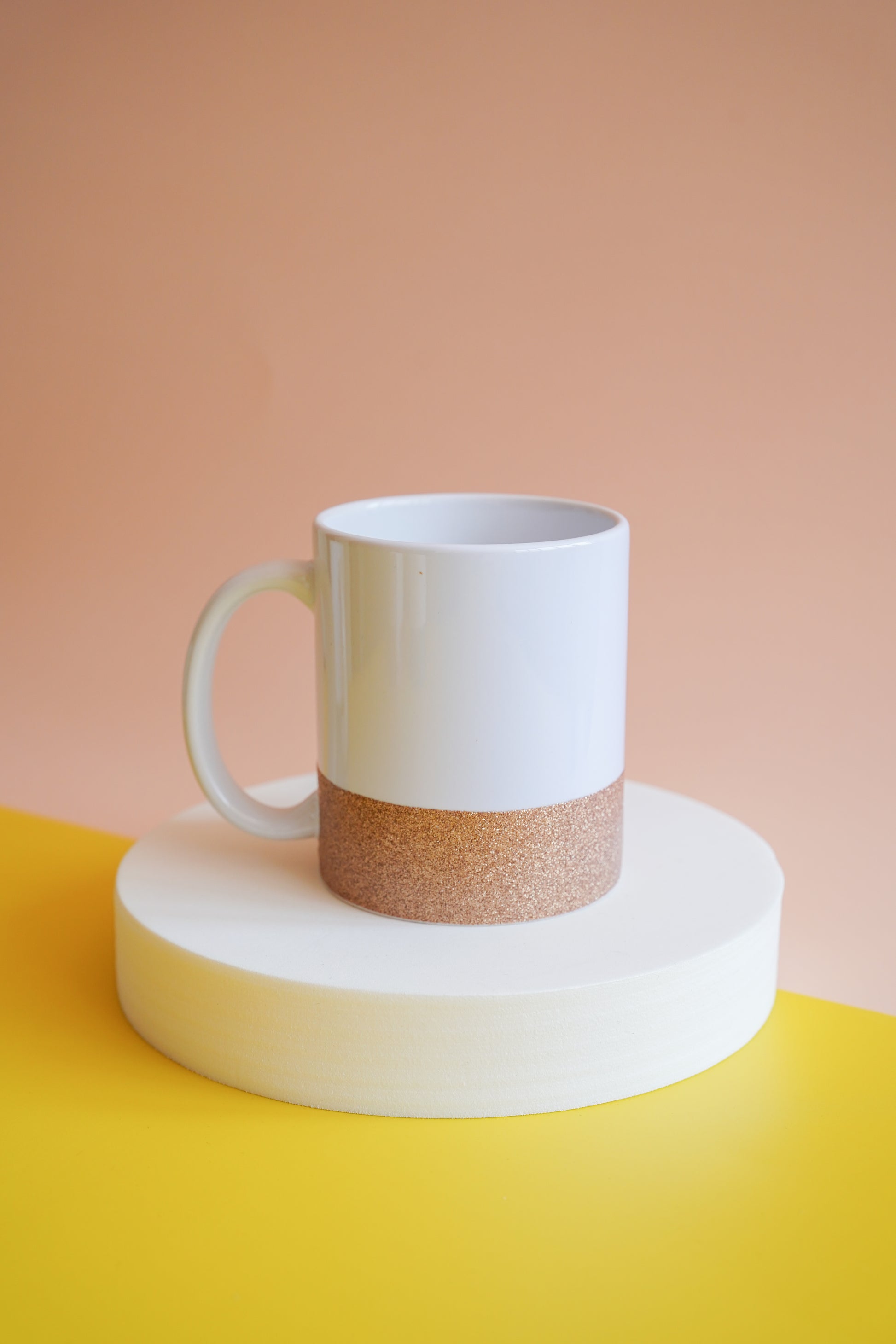 Tazza con cinturino glitterato