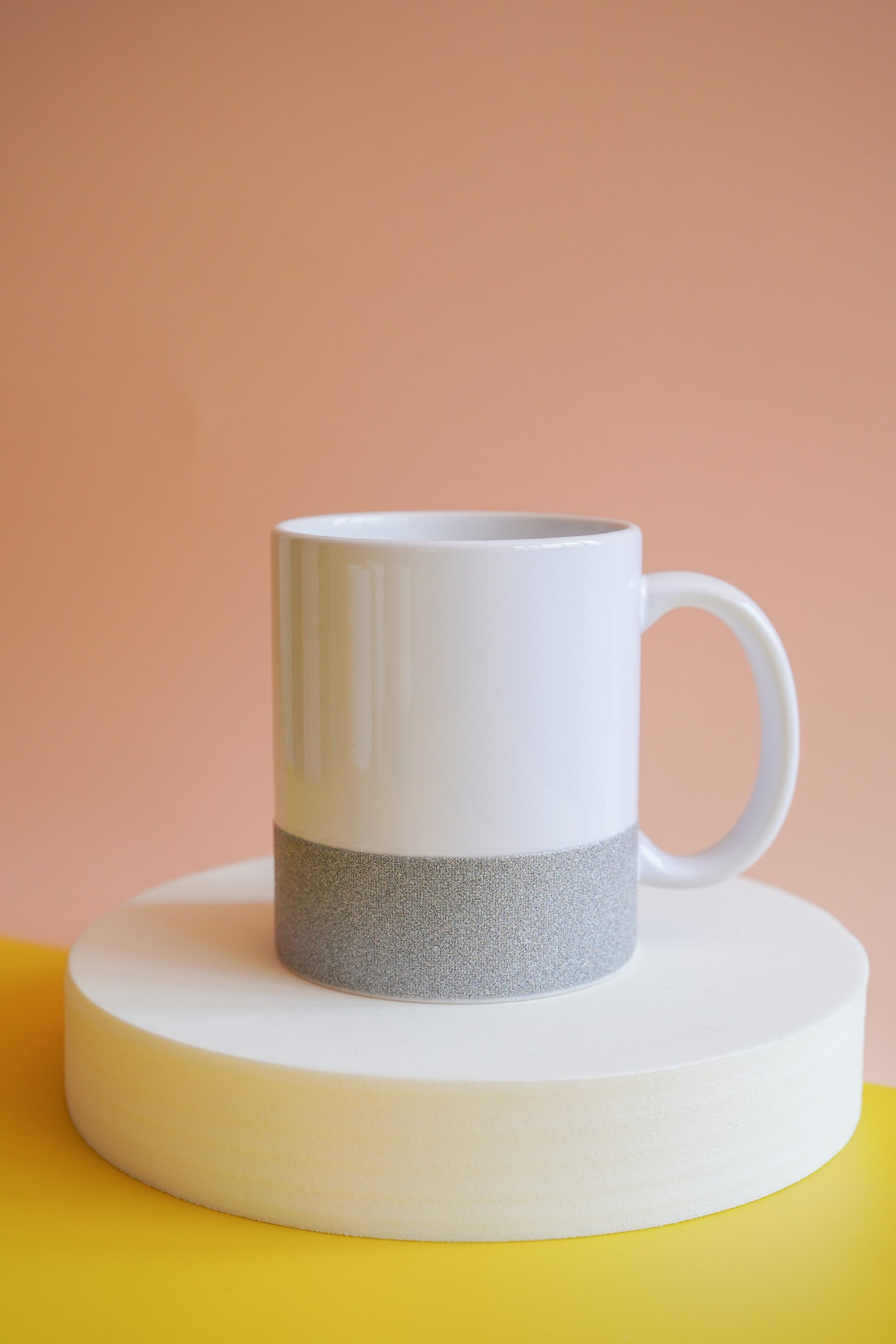 Tazza con cinturino glitterato