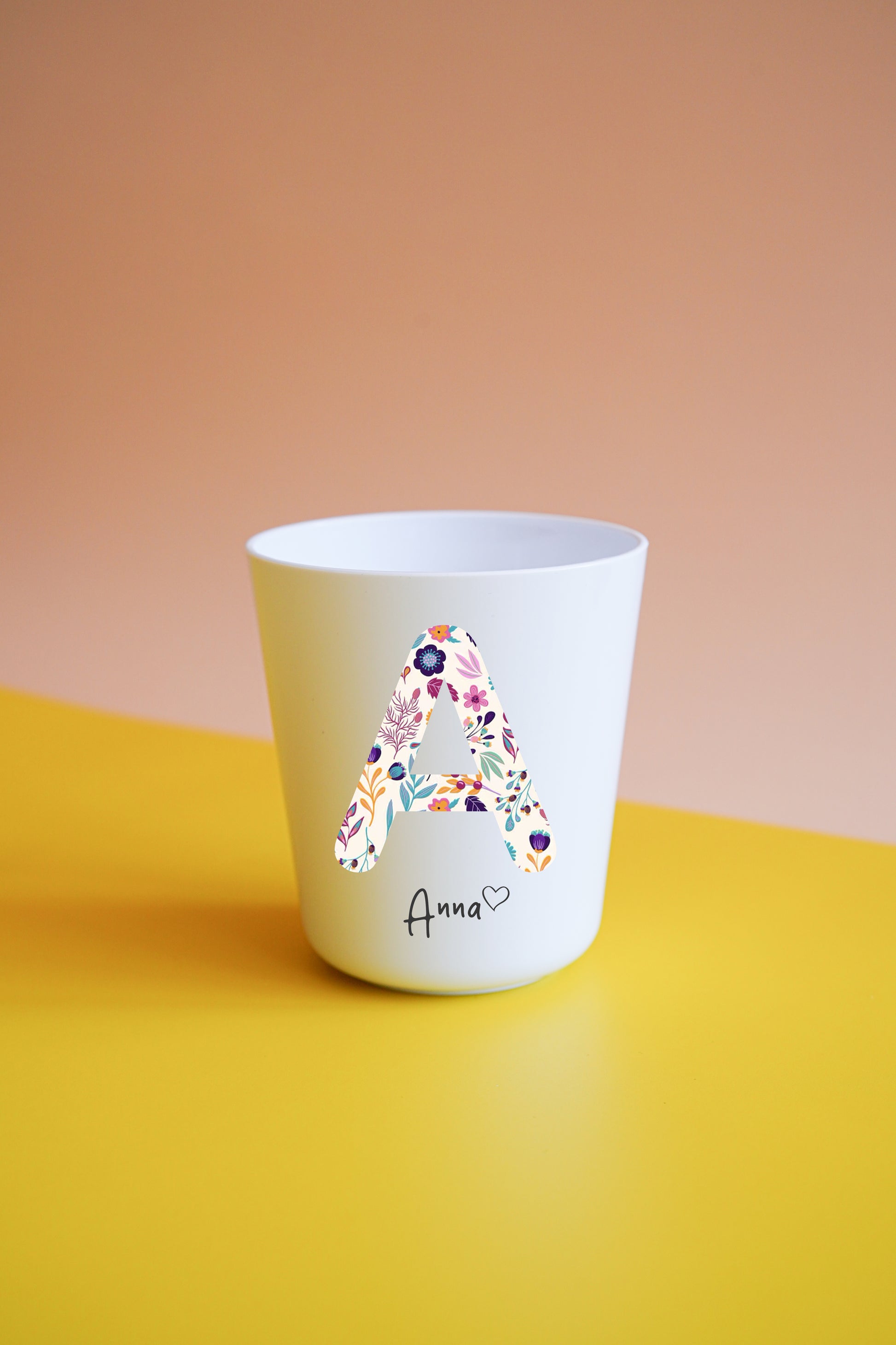 Bicchiere di plastica "lettera"