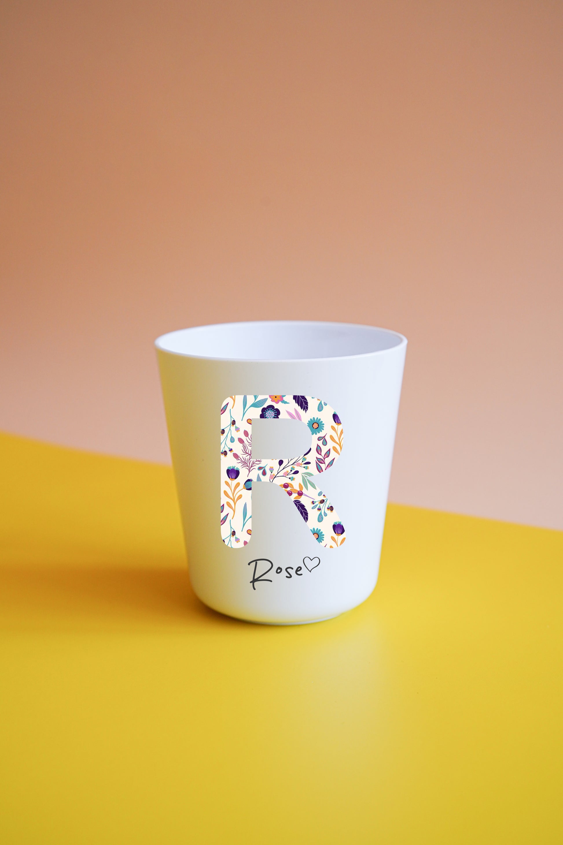 Bicchiere di plastica "lettera"